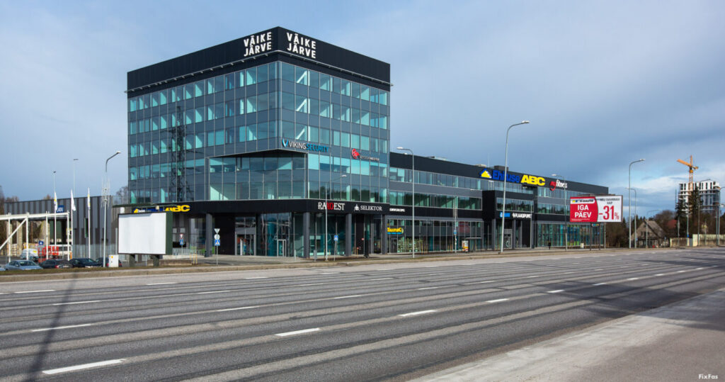 Ärimaja Väike-Järve, Pärnu mnt 186