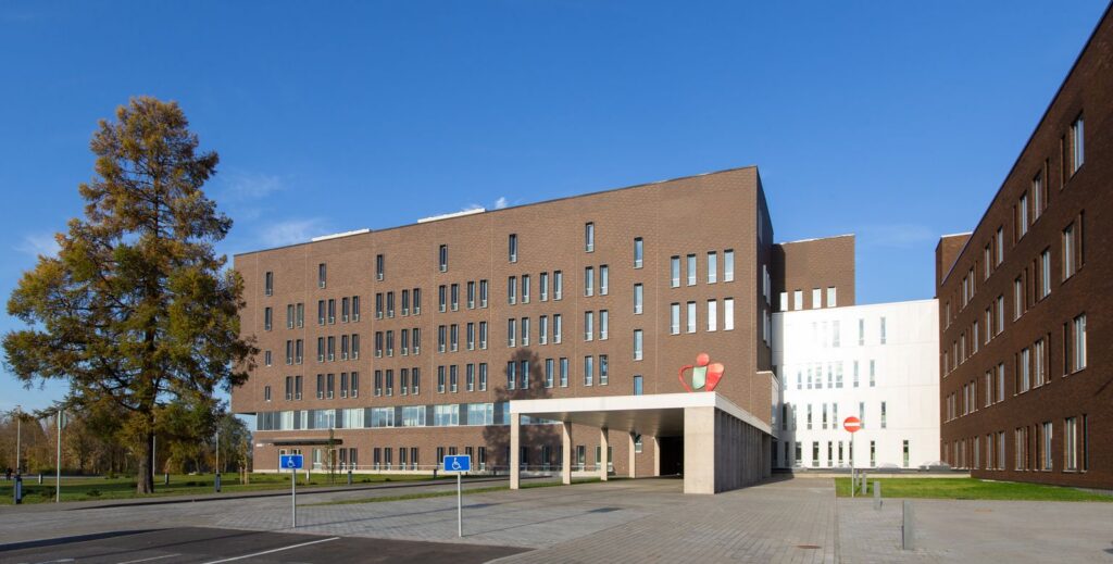 Ida-Viru Keskhaigla M-korpus